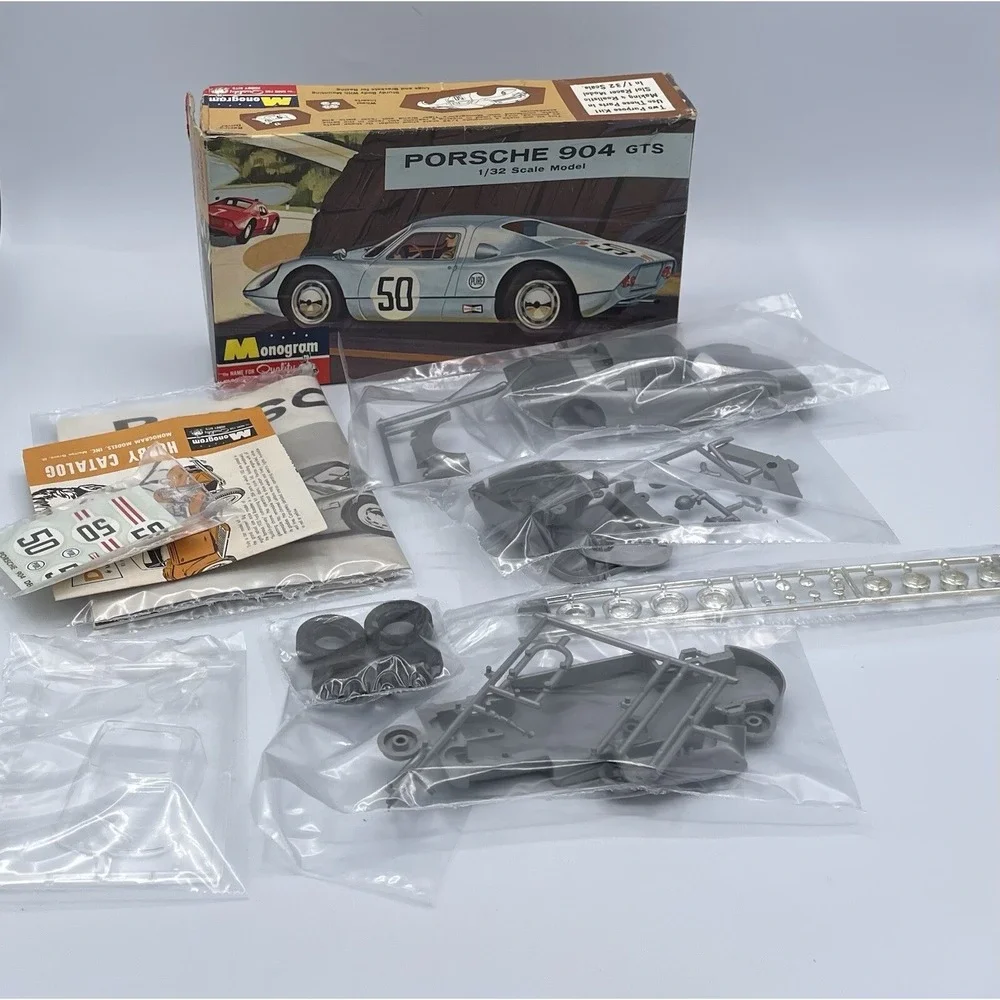 Monogram 1:32 Porsche 904GTS Vintage Model Car Kit #PC99-100 1964 Open Complete‎